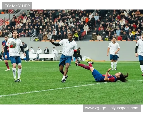 巴萨库巴西插上大力抽射直挂死角——足球场上的传奇时刻